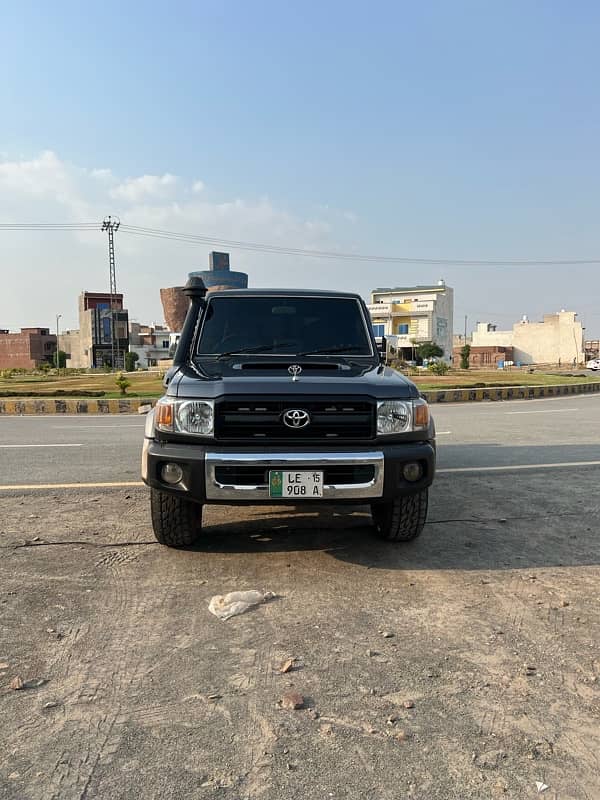 Toyota Land Cruiser 70 Series JMR 0
