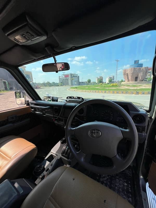Toyota Land Cruiser 70 Series JMR 5