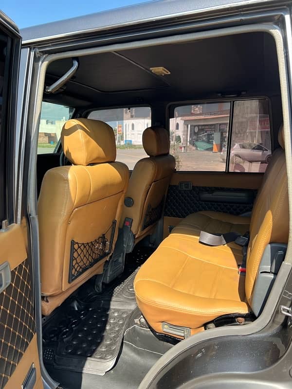 Toyota Land Cruiser 70 Series JMR 7