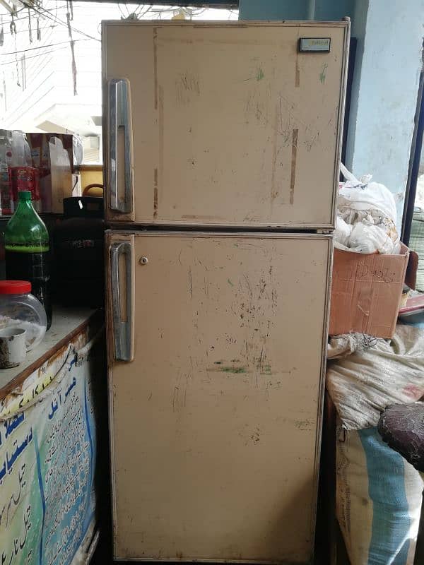National Fridge D-frost 13 cubic 1