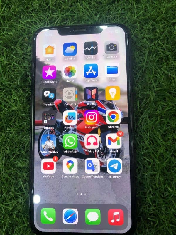 iphone 11 pro max 1