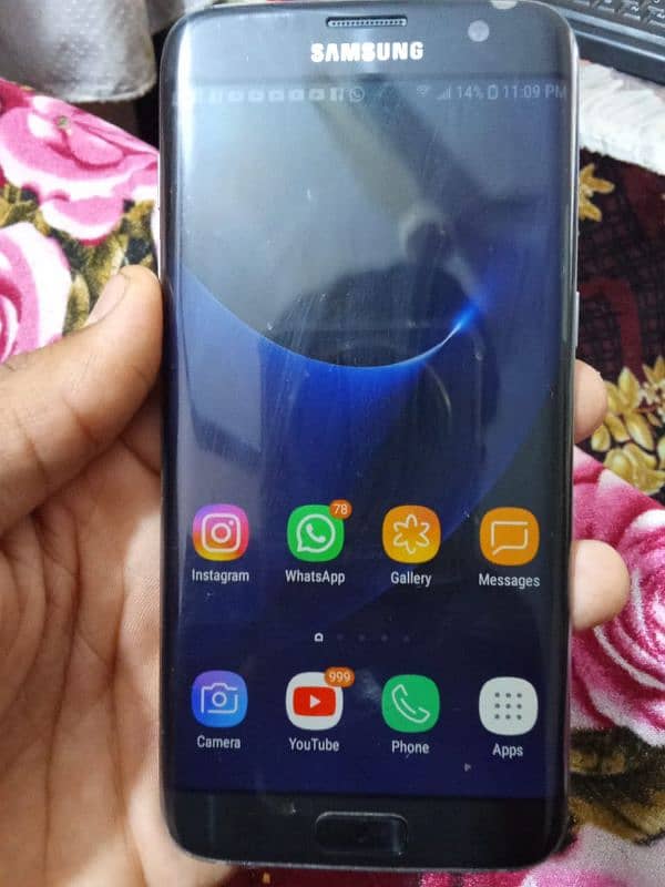 Samsung Galaxy S7 edge(2gb) 10 by 10 condition 1