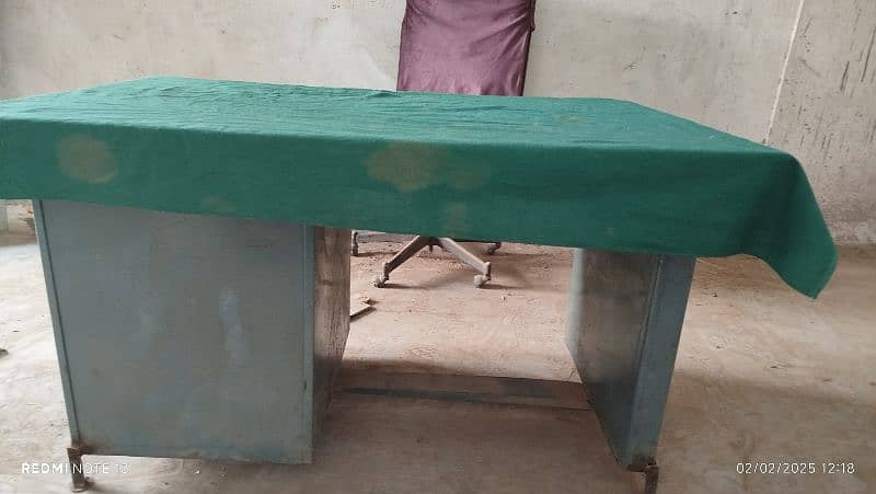 Office Table 5
