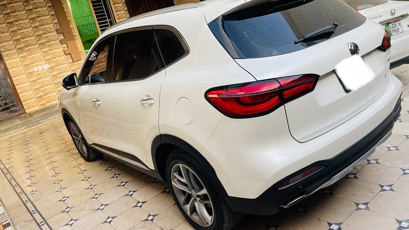MG HS 2021 2