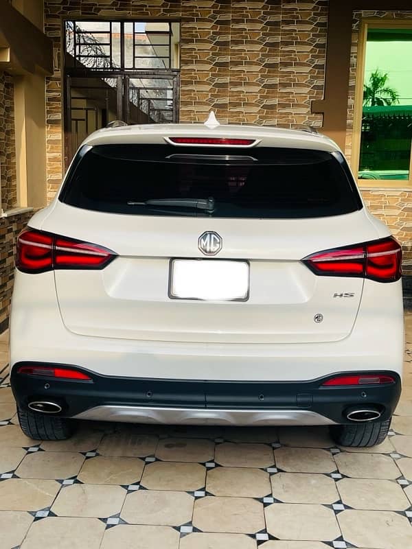 MG HS 2021 3