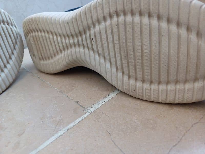 size  issue that's  why  selling slightly  use 9