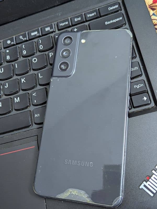 Samsung s21 fe 8/256 official approved with box 1