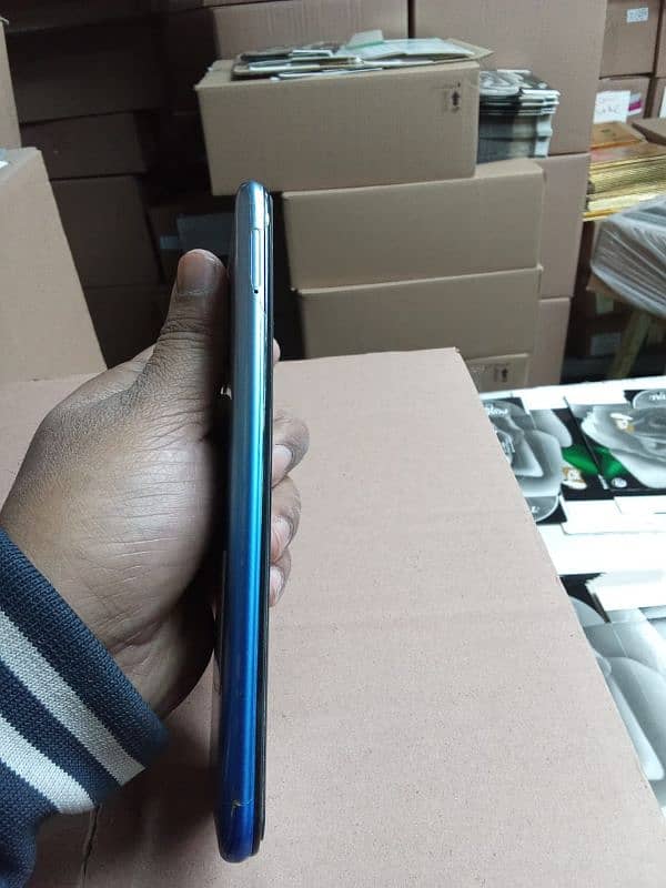 Infinix Hot 12Play 4+4(64) 3