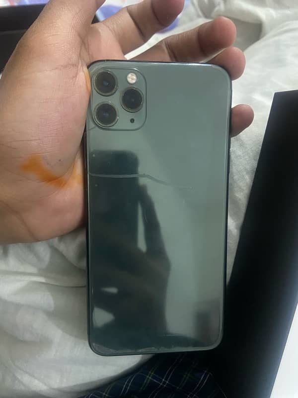 apple iphone 11 pro max 4