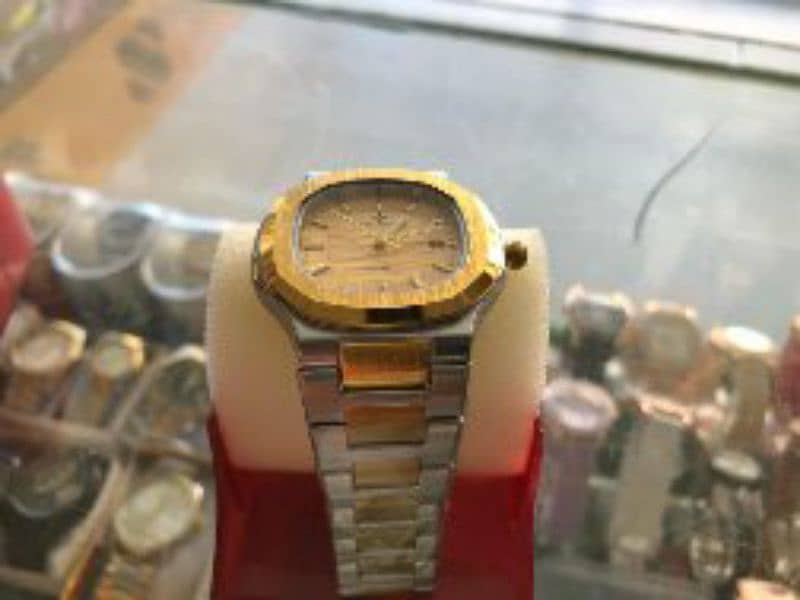 All kinds of watches in whole sell price  free delivery in all quetta 4