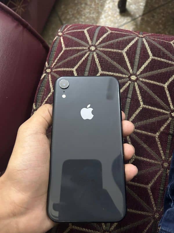 IPHONE XR NON PTA 128GB 0