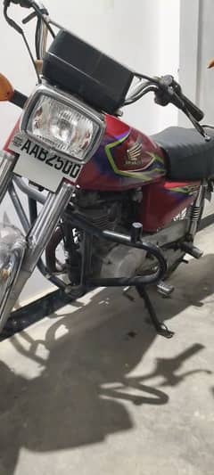 Honda 125. good condition total guniun