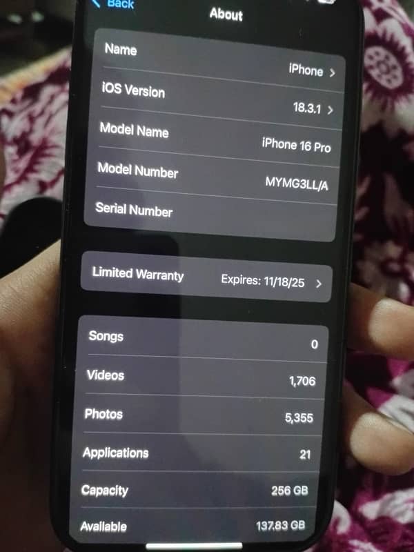 iPhone 16 pro 256 GB 3