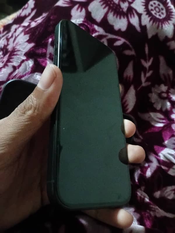 iPhone 16 pro 256 GB 4