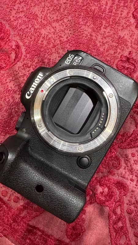 Canon Eos R6 With box   With Adapter EF  +923005430051 contact inbox 4