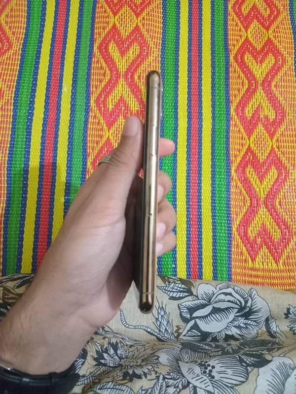 I phone 11pro With Box (64gb) Non PTA 2