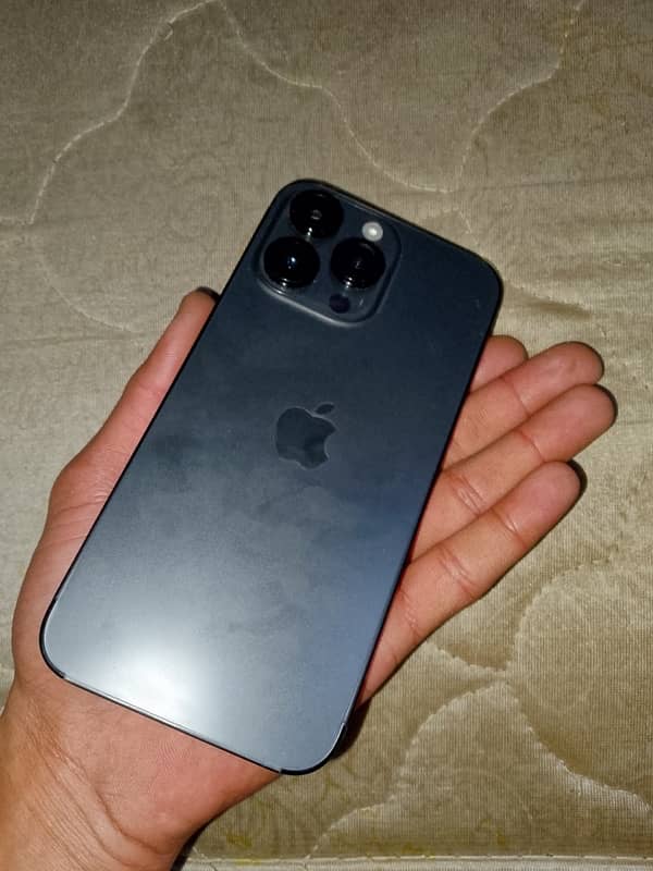 im selling my iphone 14 pro mx black colour jv 128 1