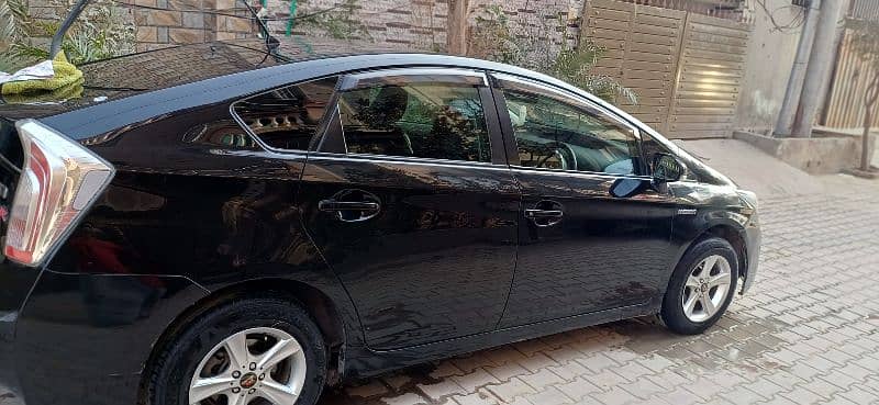 Toyota Prius 2011 9
