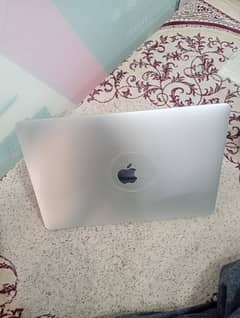 MacBook