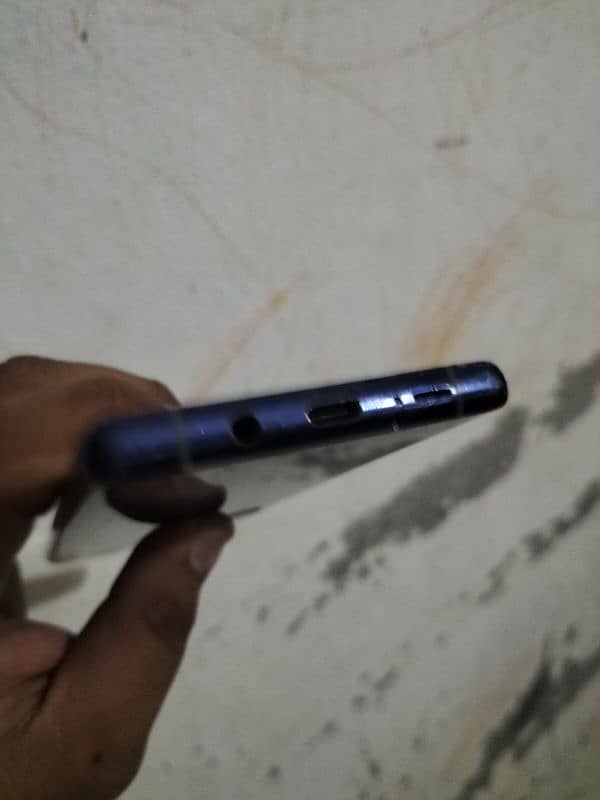 Docomo 5G arrows f-52a for sale 4
