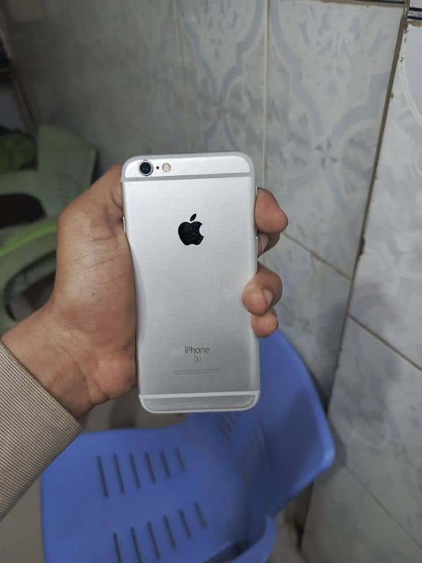 iphone 6s 64GB LLA model 4