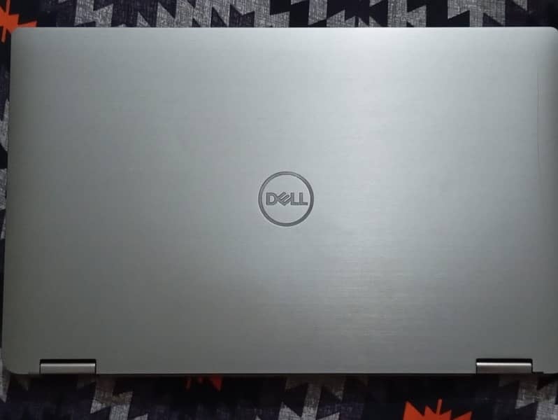 Dell Latitude 7400 2 in 1 0