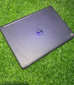 Dell Chromebook 11 -3120 P22T 4 gb ram gb ssd with charger