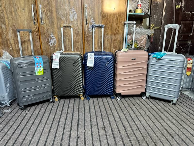 Luggage bags/ travel suitcases/ trolley bags/ travel trolley/ attachi 7