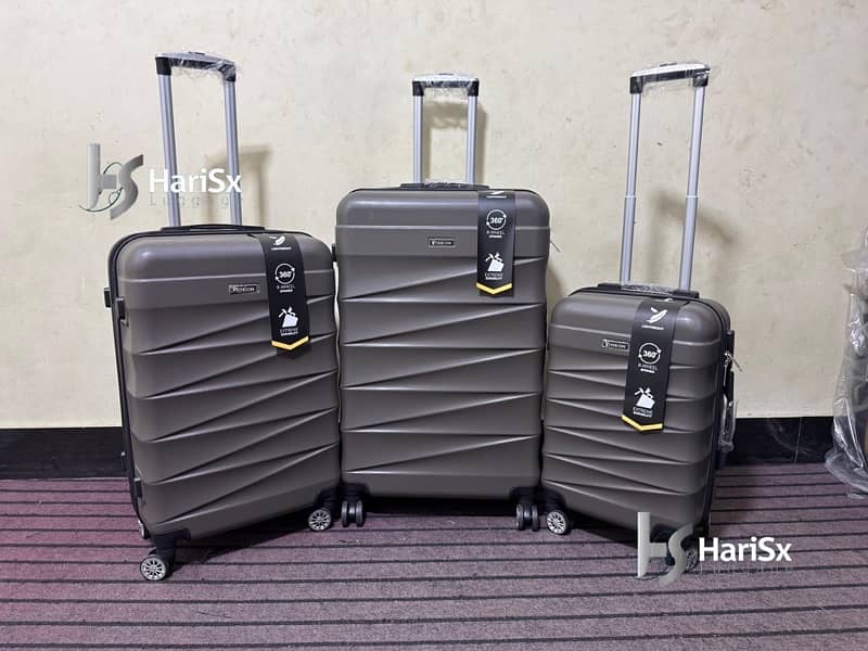 Luggage bags/ travel suitcases/ trolley bags/ travel trolley/ attachi 9