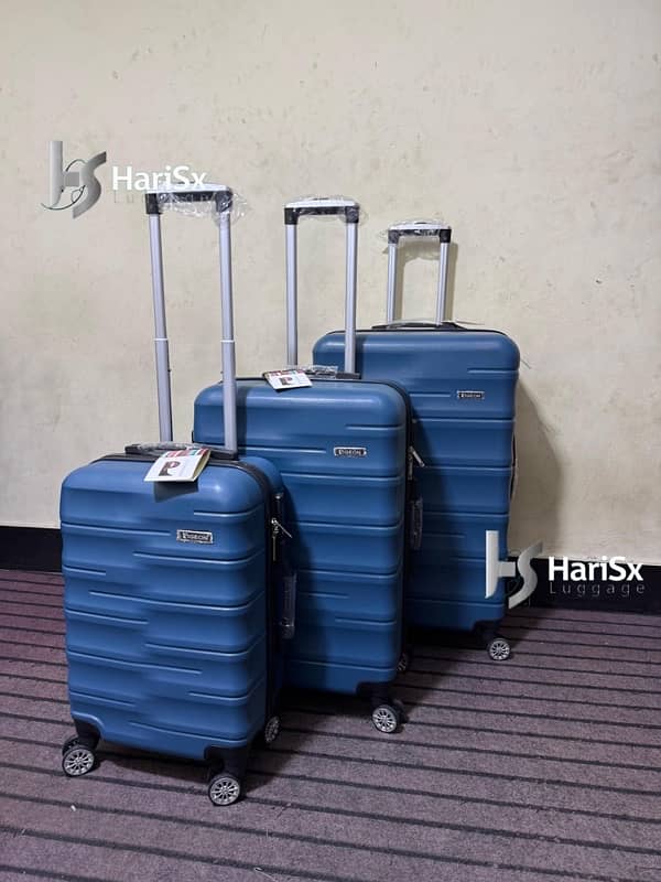 Luggage bags/ travel suitcases/ trolley bags/ travel trolley/ attachi 18