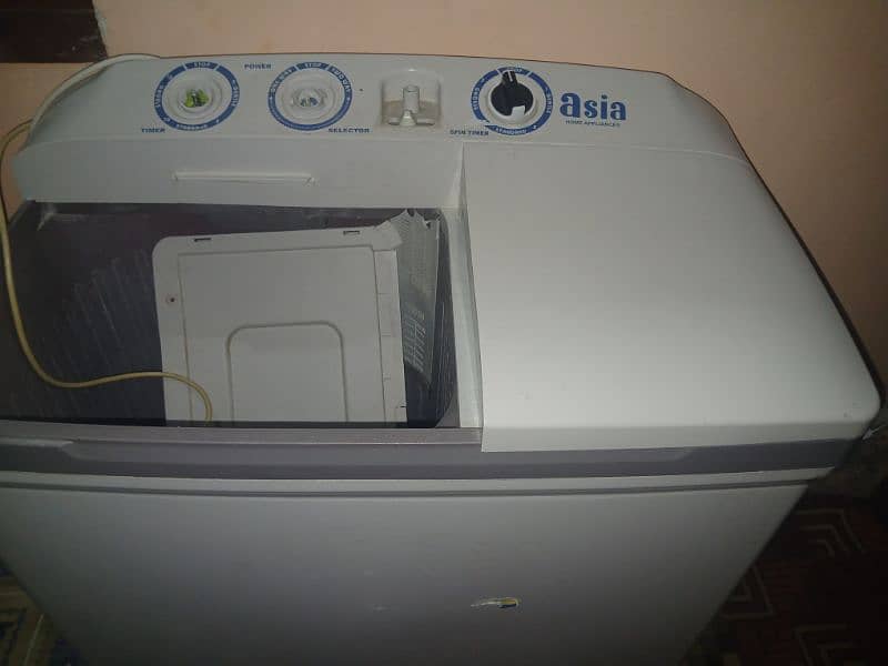 Washing machine with dryer used condition 0