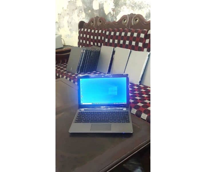 Acer laptop new condition best price 7