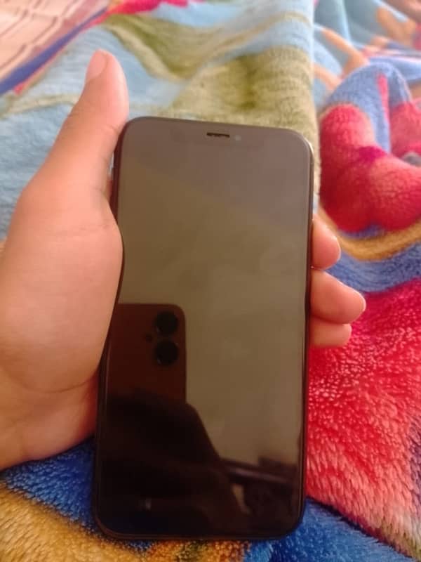 iPhone XR 64 go factory B. H 79 exchange possible 5