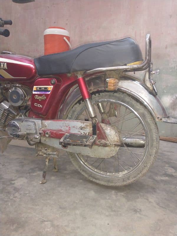 Yamaha 100 Karachi no 97 model 1