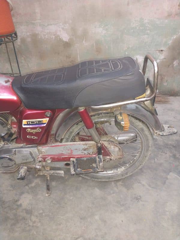 Yamaha 100 Karachi no 97 model 6