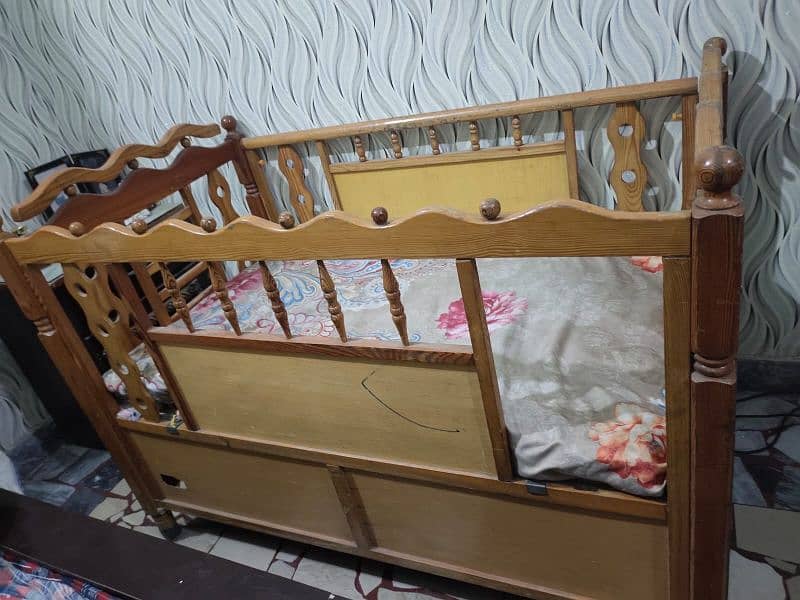 Baby cot 5