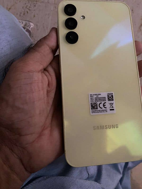 Samsung A15 Lemon color 2