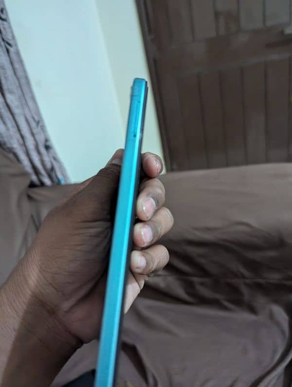 Infinix hot 50pro display finger 16/128 10/10 condition 3