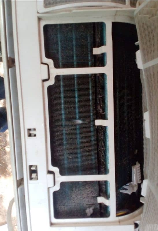 for sale Invertver ac good condition hai working mein hai 2