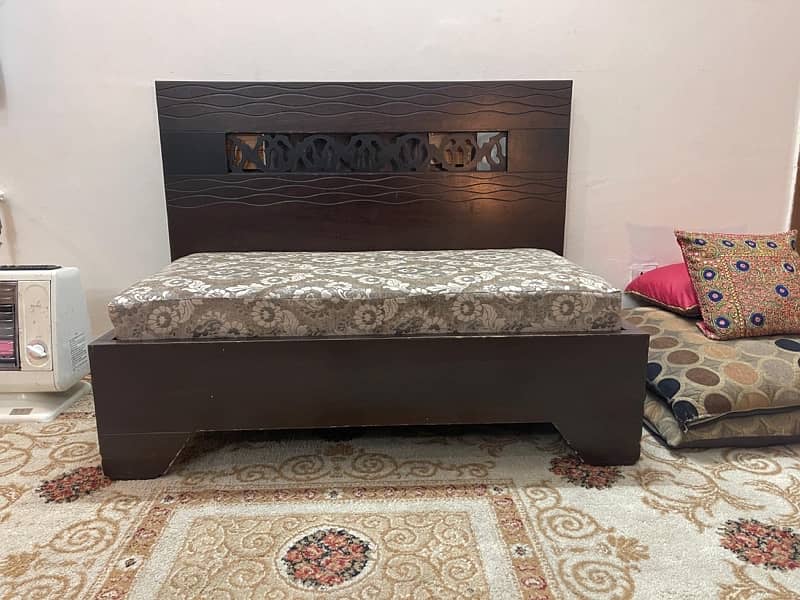 Double Bed without mattress 14