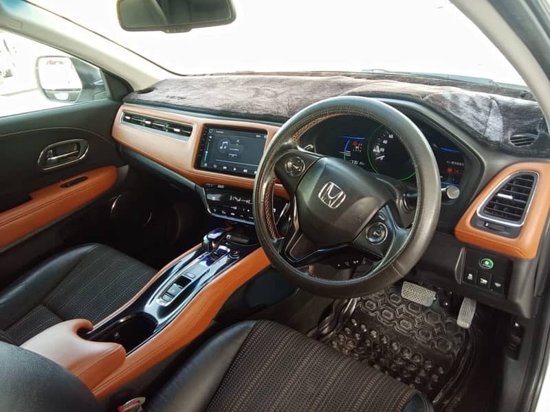 Honda Vezel 2015 3
