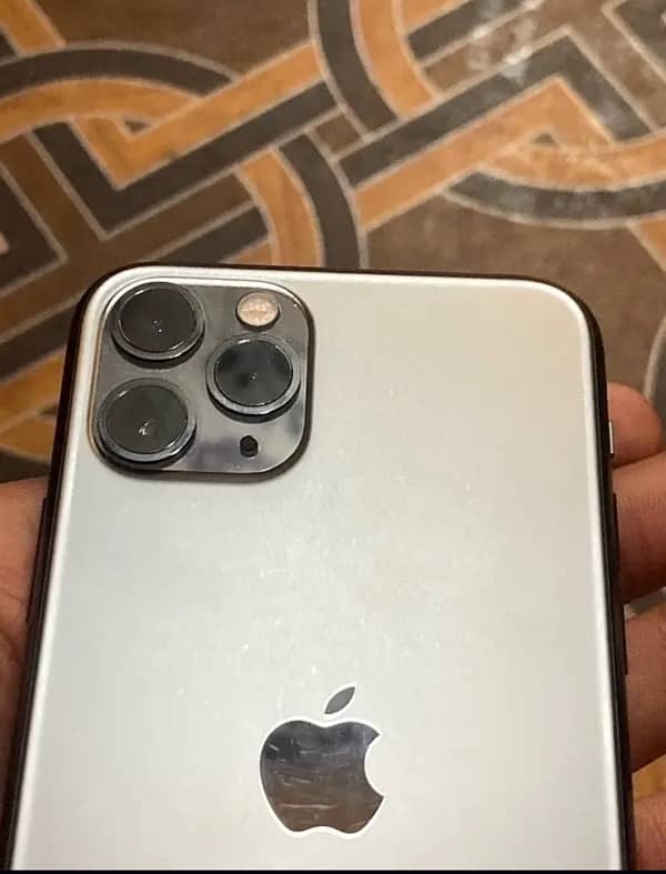 iphone 11 pro 256gb FU Non PTA 10/9 All oky 3