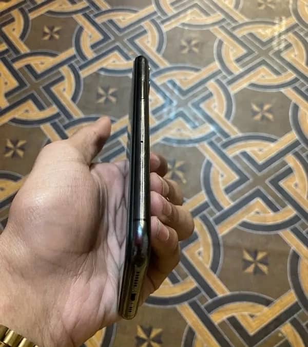 iphone 11 pro 256gb FU Non PTA 10/9 All oky 5