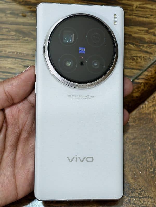 vivo x100 ultra 10/10 condition official pta proved 1tb memory 0