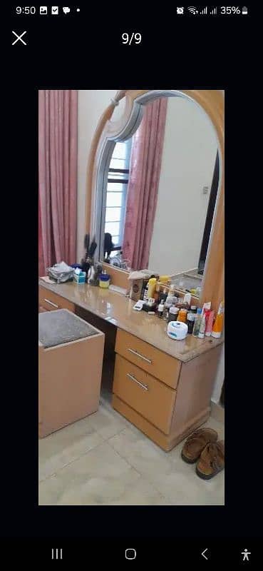 Bed set with dressing table 9