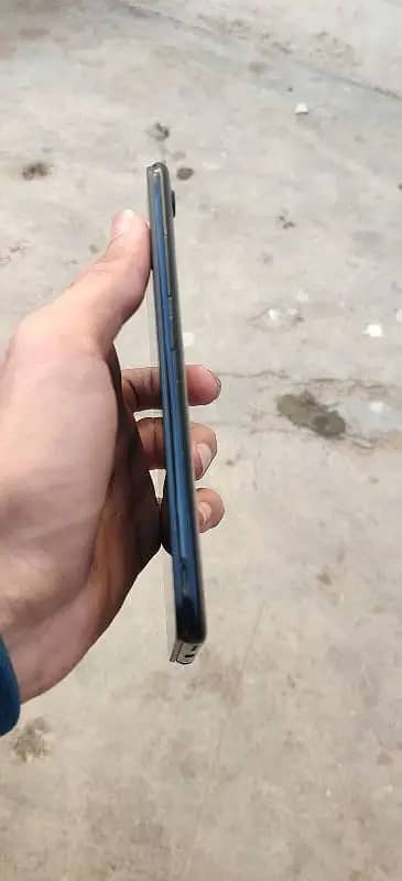 Vivo Y81s 3