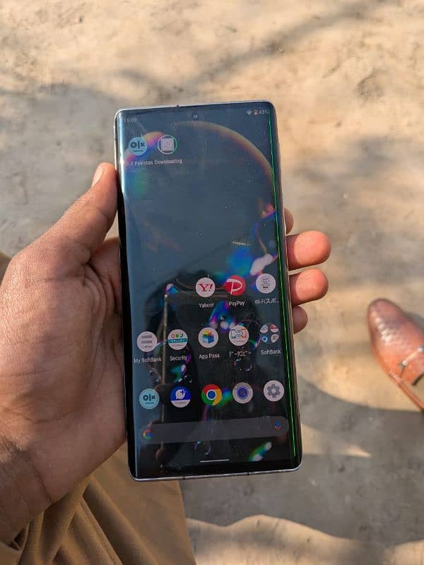 aquos r6 display mein ake line ha 4