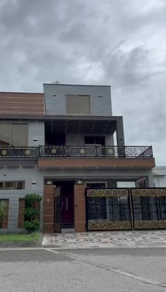 10 Marla Elegant House For Sale In J Block, Citi Housing Jhelum