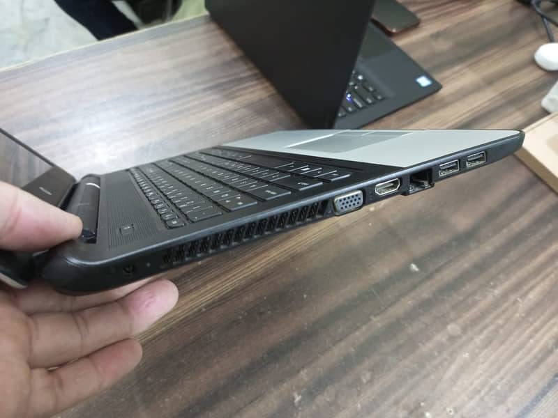 HP Pavilion 15 Netbook Core i5 G1 4th Gen 8GB RAM 500GB HDD= 9