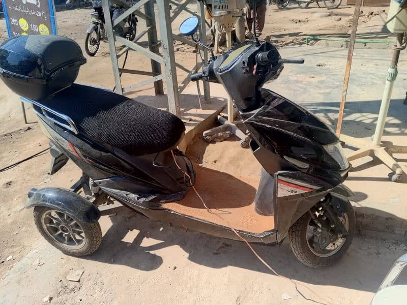 three wheeler 50cc  lectrix company 6